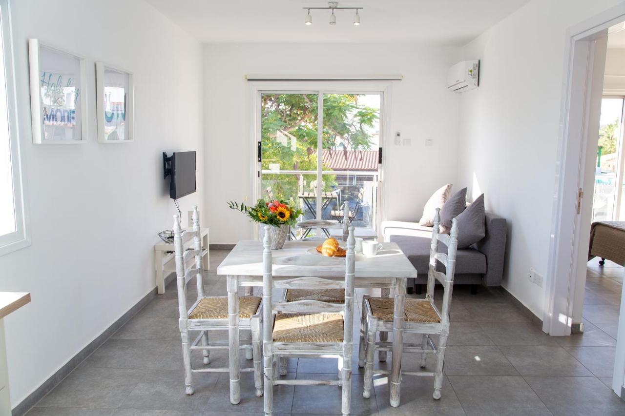 Tikay Holiday Apts Ajia Napa Zewnętrze zdjęcie