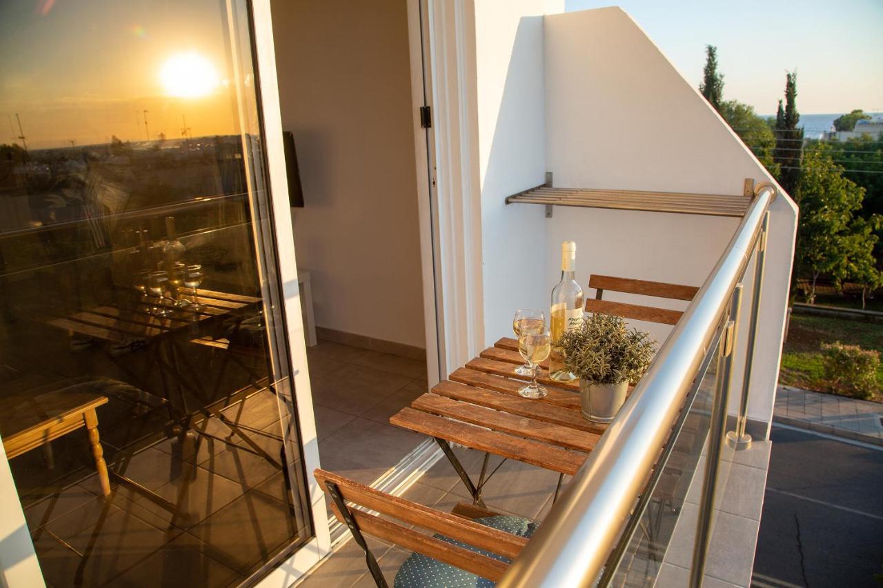 Tikay Holiday Apts Ajia Napa Zewnętrze zdjęcie