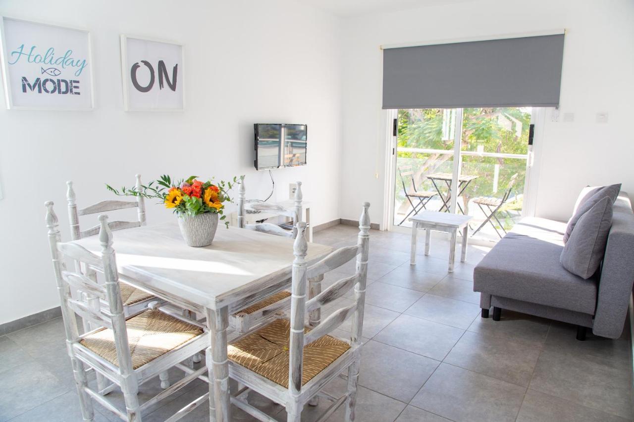 Tikay Holiday Apts Ajia Napa Zewnętrze zdjęcie