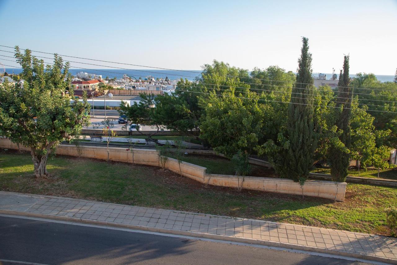 Tikay Holiday Apts Ajia Napa Zewnętrze zdjęcie