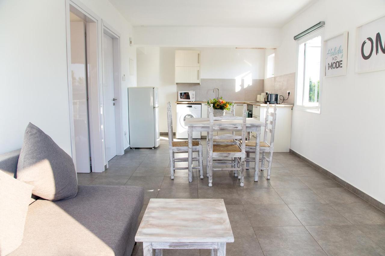 Tikay Holiday Apts Ajia Napa Zewnętrze zdjęcie