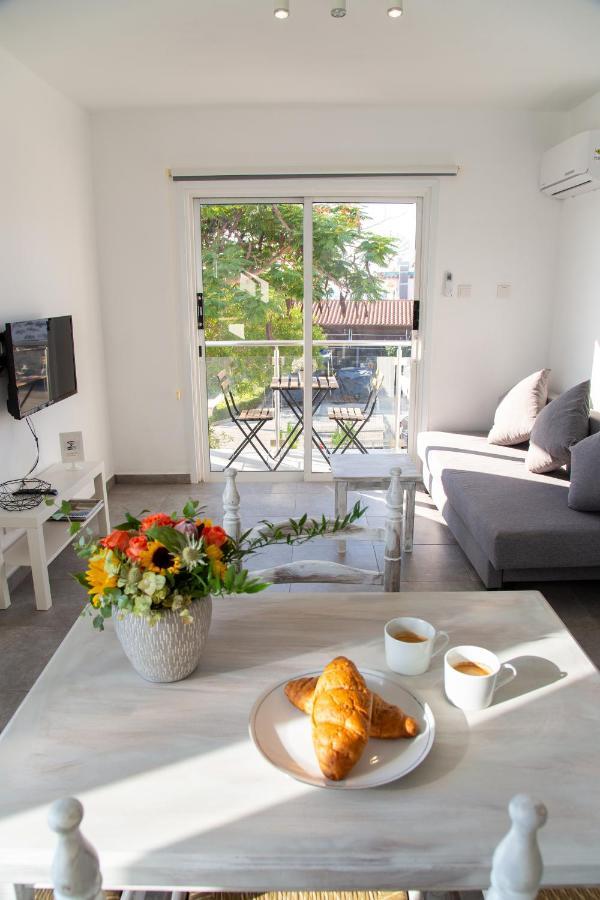 Tikay Holiday Apts Ajia Napa Zewnętrze zdjęcie