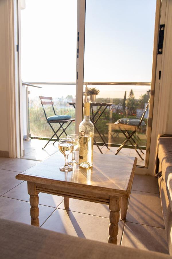 Tikay Holiday Apts Ajia Napa Zewnętrze zdjęcie