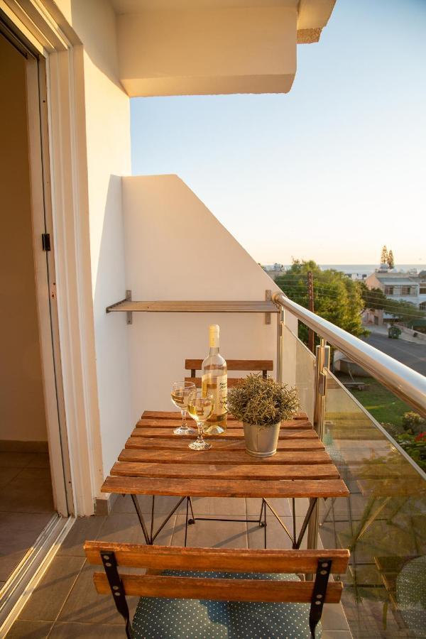Tikay Holiday Apts Ajia Napa Zewnętrze zdjęcie